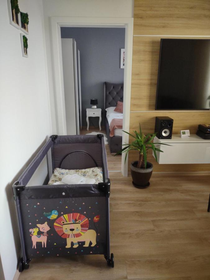 Appartement Karina Apartman à Dunajská Streda Extérieur photo